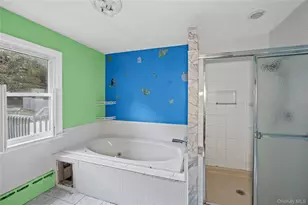 10 West St, Middle Island, NY 11953 - Photo 18