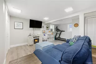90 Connecticut Ave, Long Beach, NY 11561 - Photo 16