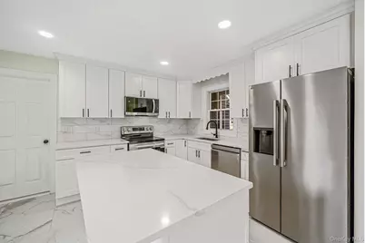 50 7th Street, Saint James, NY 11780 - Photo 6