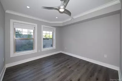 100 Glen Street #N2307, Glen Cove, NY 11542 - Photo 6