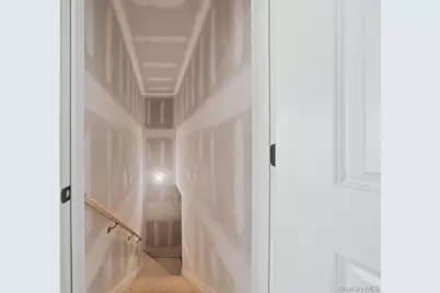 472 W Central Avenue #105, Spring Valley, NY 10977 - Photo 20