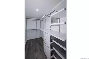 100 Glen St, Glen Cove, NY 11542 - Photo 8