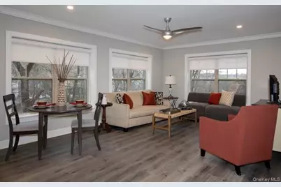 100 Glen Street #N2327, Glen Cove, NY 11542 - Photo 4