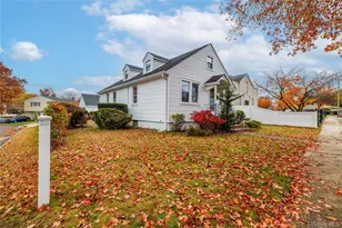 801 Park Ave, Westbury, NY 11590 - Photo 2