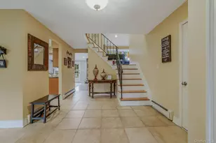 89 Walnut St, Lake Grove, NY 11755 - Photo 6