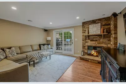 89 Walnut Street, Lake Grove, NY 11755 - Photo 14