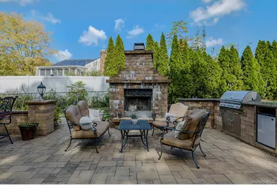 89 Walnut Street, Lake Grove, NY 11755 - Photo 26