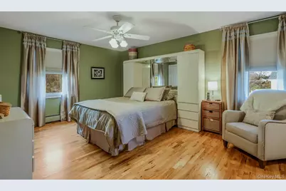 89 Walnut Street, Lake Grove, NY 11755 - Photo 16