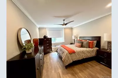 1100 Avalon Street #S1332, Glen Cove, NY 11542 - Photo 6