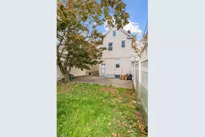 109-29 Van Wyck Expressway, Jamaica, NY 11435 - Photo 22