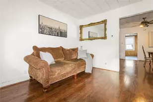 109-29 Van Wyck Expy, Jamaica, NY 11435 - Photo 6