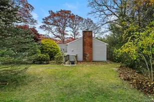 37 Pond Ln, Ridge, NY 11961 - Photo 4