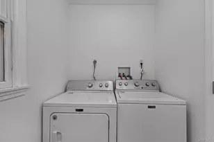 37 Pond Ln, Ridge, NY 11961 - Photo 22