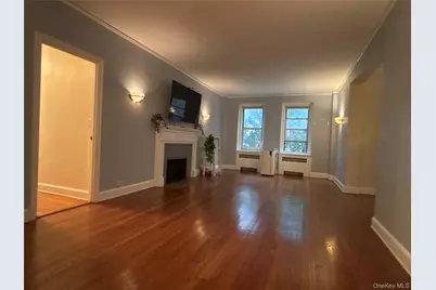 8 Barstow Road #2B, Great Neck, NY 11021 - Photo 8