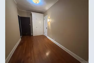 8 Barstow Road #2B, Great Neck, NY 11021 - Photo 14