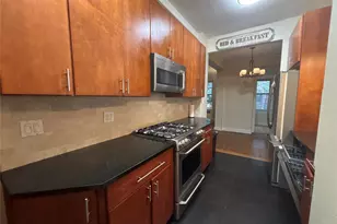 8 Barstow Rd, Great Neck, NY 11021 - Photo 10