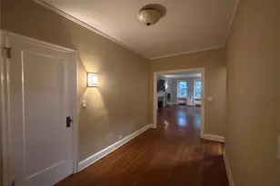 8 Barstow Rd, Great Neck, NY 11021 - Photo 24