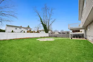 3 Ozone Pl, Massapequa, NY 11758 - Photo 16