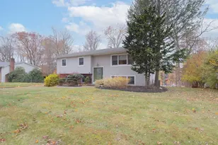 8 Durant Rd, New City, NY 10956 - Photo 2