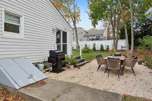 11 Shell Rd, Hampton Bays, NY 11946 - Photo 16