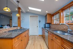 101 Hickory Hill Rd, Tappan, NY 10983 - Photo 8