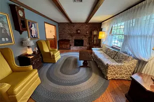 8 Rope Ct, Melville, NY 11747 - Photo 2