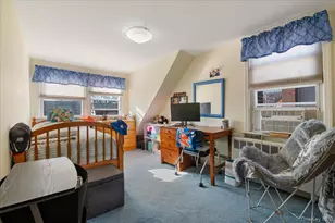 132 E Cherry St, Floral Park, NY 11001 - Photo 20