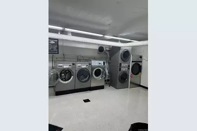 212-04 75 Avenue #3M, Bayside, NY 11364 - Photo 4