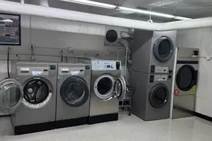 212-04 75th Ave, Bayside, NY 11364 - Photo 4