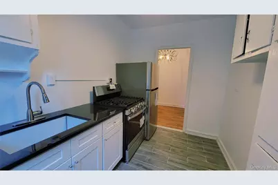 84-49 168th Street #2V, Jamaica, NY 11432 - Photo 4