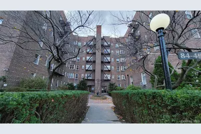 84-49 168th Street #2V, Jamaica, NY 11432 - Photo 1