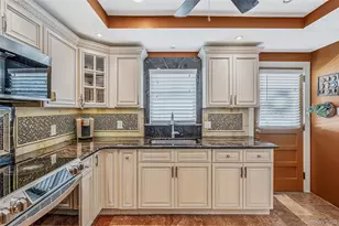 201 Oakland Ave, Deer Park, NY 11729 - Photo 12