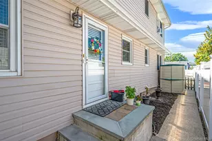 201 Oakland Ave, Deer Park, NY 11729 - Photo 44