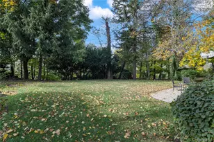 83 Sunnyside Dr, Yonkers, NY 10705 - Photo 4