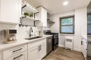 1 E Mill Dr, Great Neck, NY 11021 - Photo 12