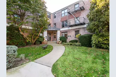 1 East Mill Drive #1H, Great Neck, NY 11021 - Photo 4