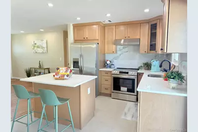 150 Scott Avenue, Deer Park, NY 11729 - Photo 8