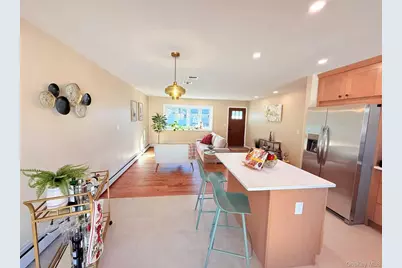 150 Scott Avenue, Deer Park, NY 11729 - Photo 6