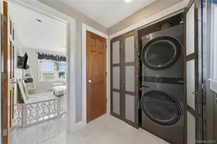 38 Bayside Pl, Amityville, NY 11701 - Photo 24