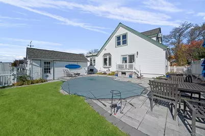 38 Bayside Place, Amityville, NY 11701 - Photo 28