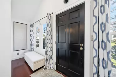 38 Bayside Place, Amityville, NY 11701 - Photo 10