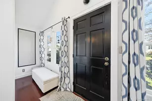 38 Bayside Pl, Amityville, NY 11701 - Photo 10