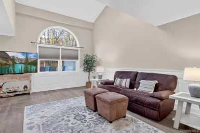 2 Deer Crossing Drive, Fishkill, NY 12524 - Photo 10