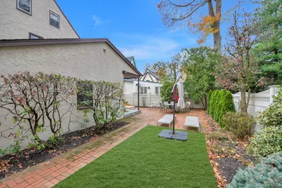 3 Station Road, Great Neck, NY 11023 - Photo 26