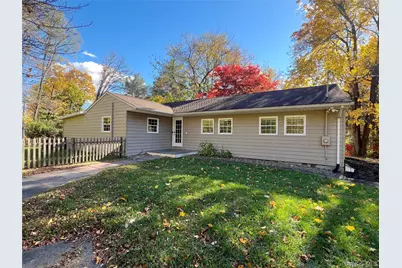 18 Chestnut Lane, Newburgh, NY 12550 - Photo 2