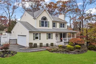 18 15th St, Wading River, NY 11792 - Photo 2