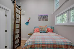 2 Spring Hollow Rd, Centerport, NY 11721 - Photo 16