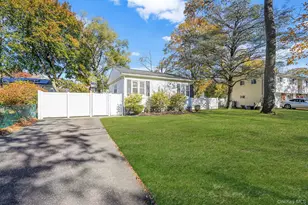 59 Nevada Rd, West Babylon, NY 11704 - Photo 26