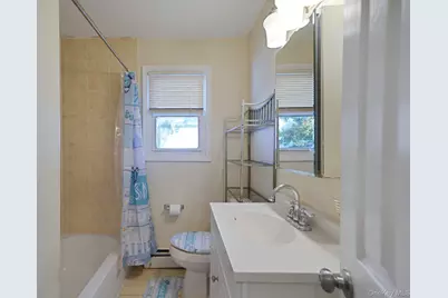 59 Nevada Road, West Babylon, NY 11704 - Photo 8