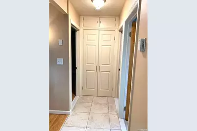 154 Kingfisher Road, Levittown, NY 11756 - Photo 8